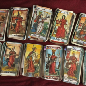 Tarot Low Cost: Videntes Baratos y Fiables